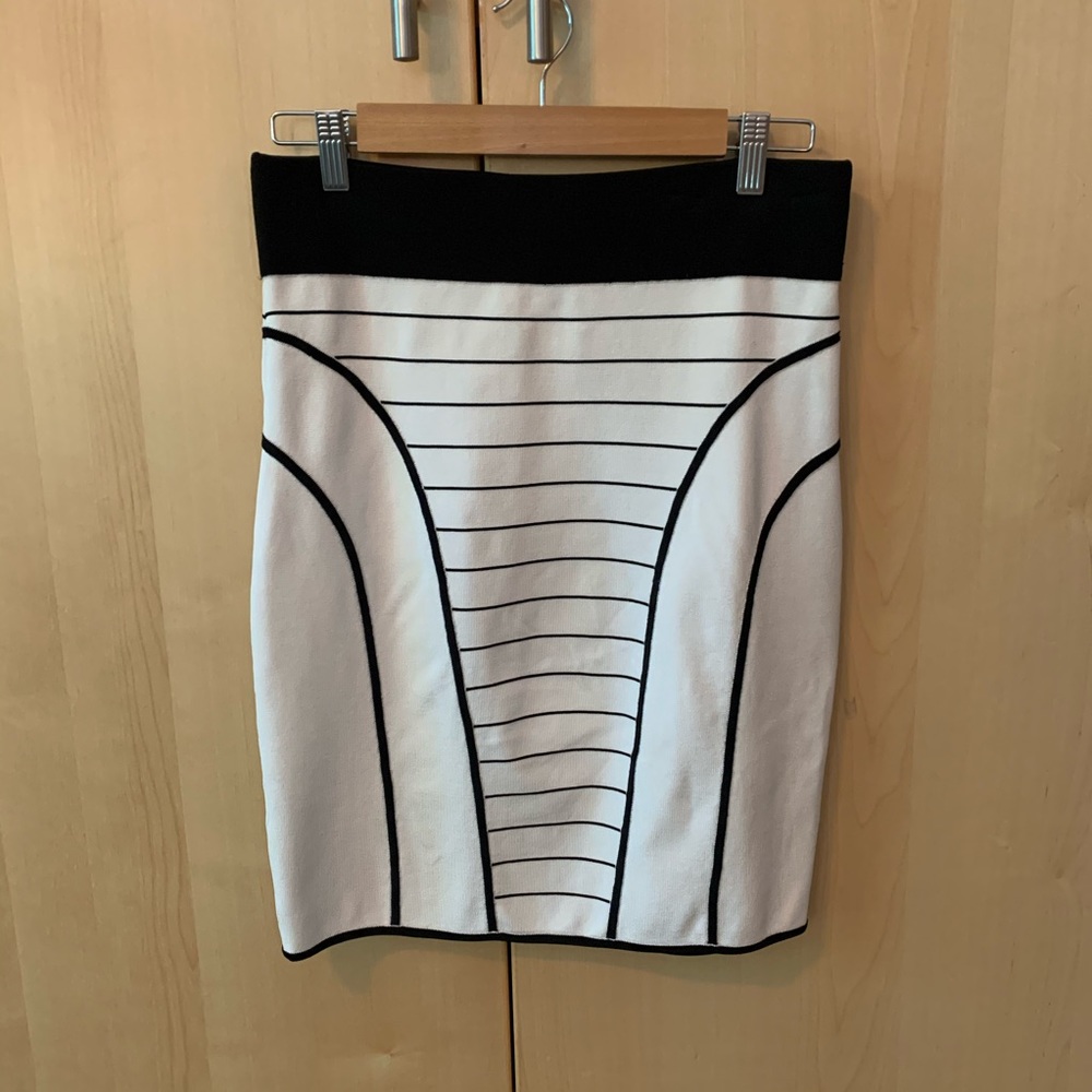 Milly white and black rayon knit pencil skirt